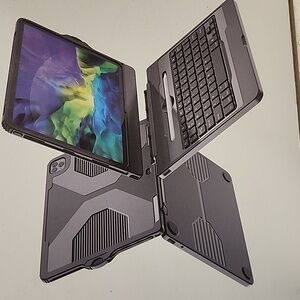 Multi functional keyboard